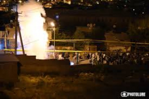 Полицейская атака в Саритахе (видео)